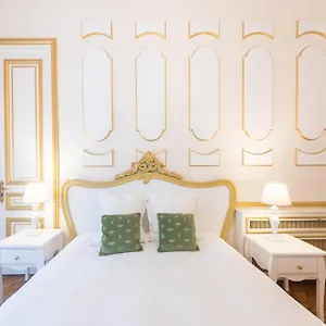 Bed & Breakfast Maison De Lignieres - - Quartier Champs-elysees, Parijs